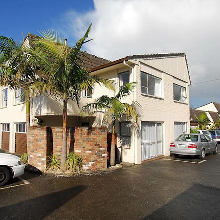 Takapuna Motor Lodge Оукланд Екстериор снимка