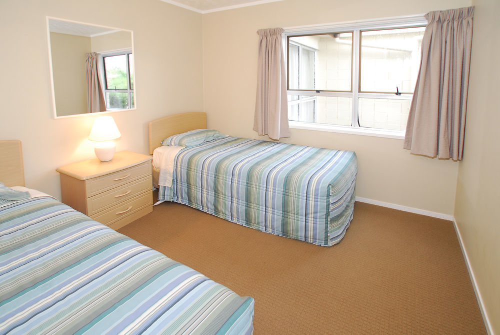 Takapuna Motor Lodge Оукланд Екстериор снимка