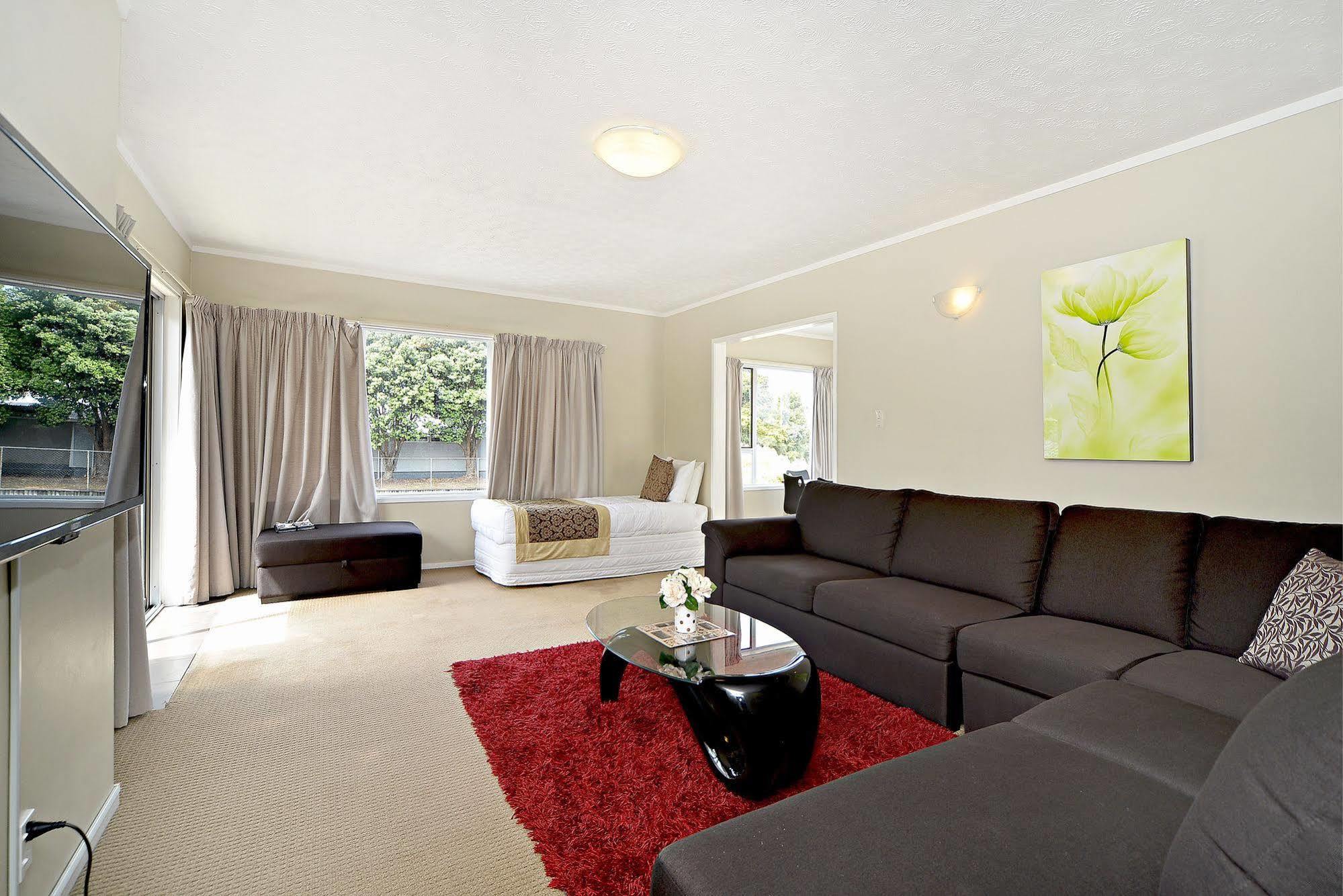 Takapuna Motor Lodge Оукланд Екстериор снимка